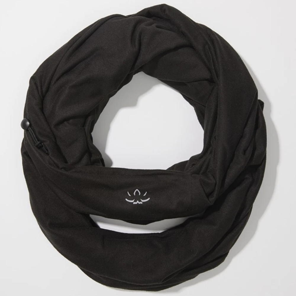 Beyond Yoga Infinity Hidden Pocket Scarf In Black Lightweight Layering Staple